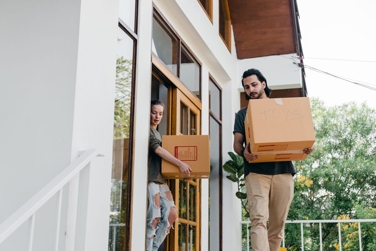 Dọn đồ, chuyển vào nhà mới sau khi hoàn tất chuẩn bị