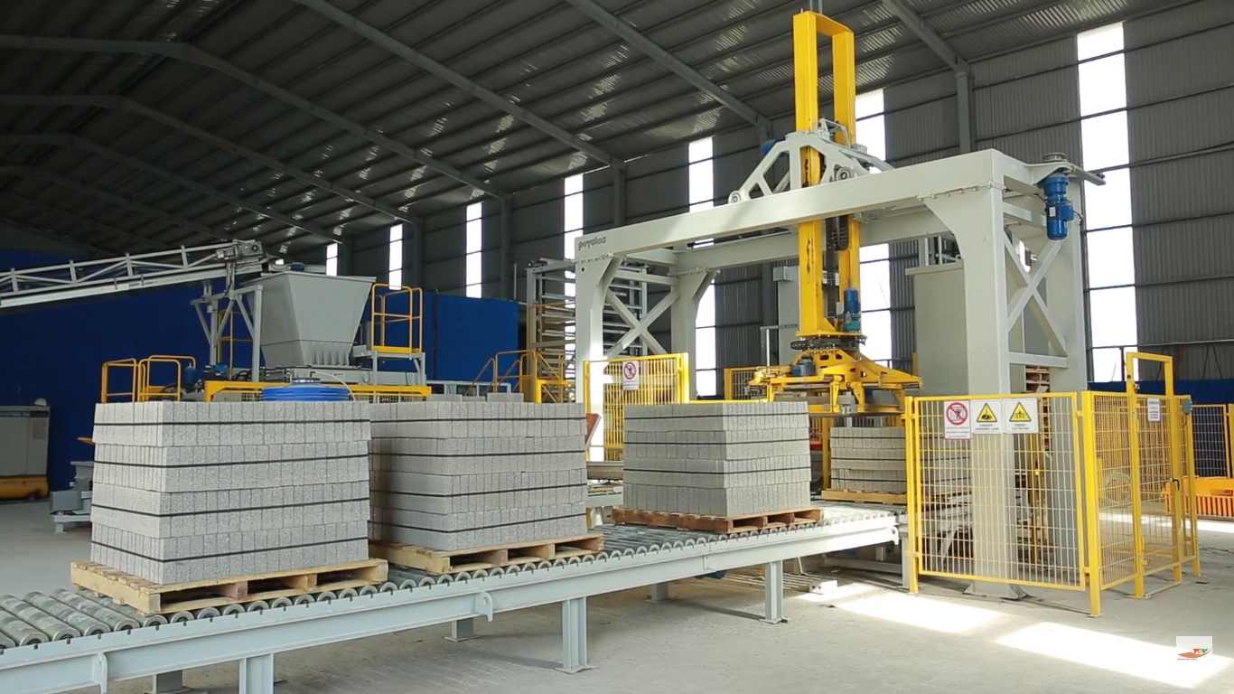 Gạch Carbon Thấp - Bước Tiến Của Công Nghệ Sản Xuất Gạch Xanh 3 nhà máy gạch carbon thấp hiện đại