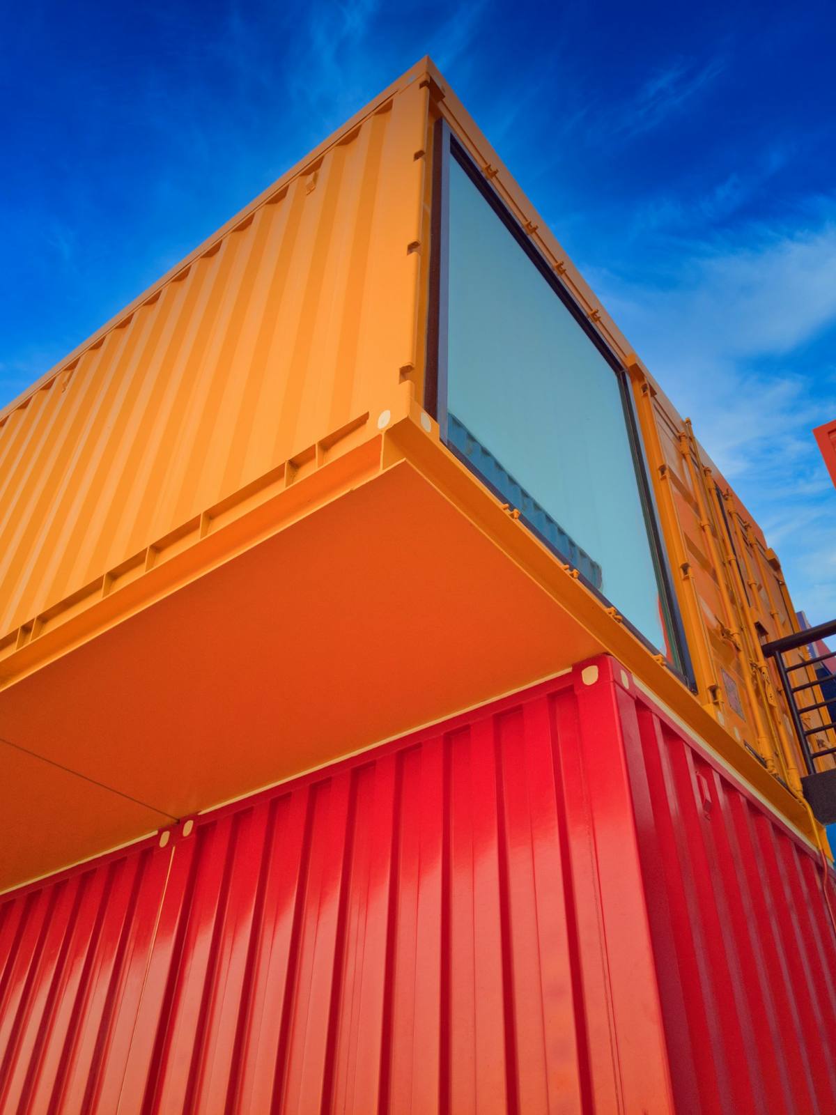 Homestay Container: 7 Kinh Nghiệm Đầu Tư Sinh Lời 2026 4 Kết cấu thùng container dùng làm homestay