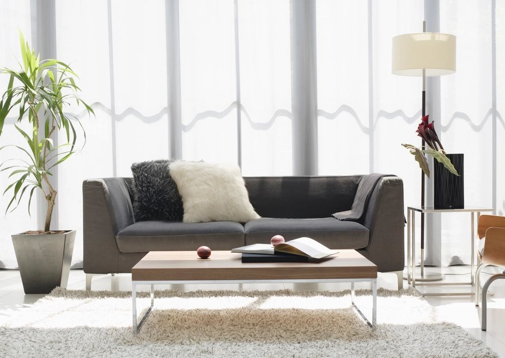 Thiết Kế Căn Hộ 90m2: 5 Nguyên Tắc Vàng Và Gợi Ý Bố Trí Đẹp 2026 2 Phòng khách tối giản trong thiết kế căn hộ 90m2