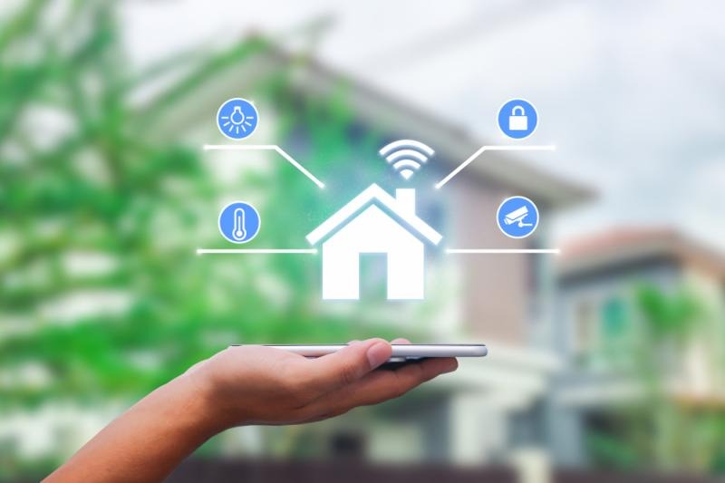Tiêu Chuẩn Xây Nhà Thông Minh - Tránh Sai Lầm Khi Thiết Kế Smarthome 3 Điều khiển ngôi nhà thông minh từ xa qua điện thoại kết nối Wi-Fi