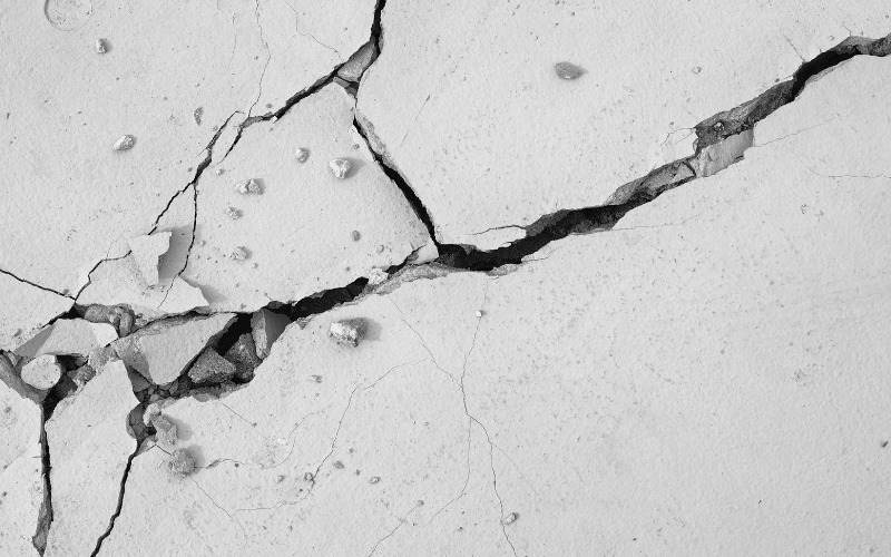 Tường Biệt Thự Nứt Và Giải Pháp Đúng Để Ngăn Ngừa Hiệu Quả 2 Tường biệt thự nứt gây mất an toàn công trình